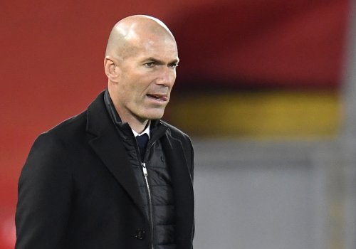 Zidan Fransa çempionunun təklifini rədd etdi