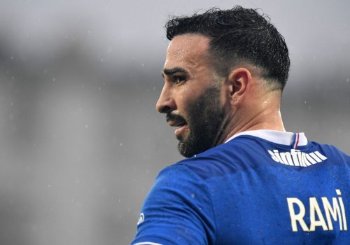 Adil Rami Fransa klubundan ayrıldı