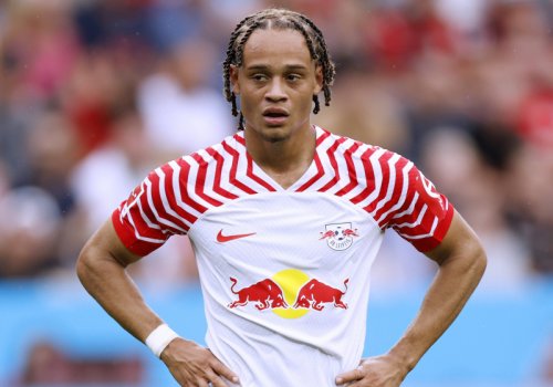 “Bayern” Xavi Simonsun transferinə köklənib