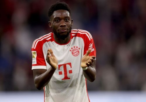 “Bayern” Alfonso Deyvislə danışıqlarını bərpa etdi