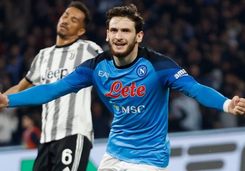 “Napoli” Kvaratsxeliya müqabilində PSJ-dən 130 milyon avro məbləğ tələb edir
