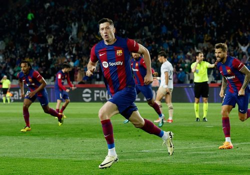 Xavi Levandovskini Dovbiklə əvəzləmək istəyirmiş