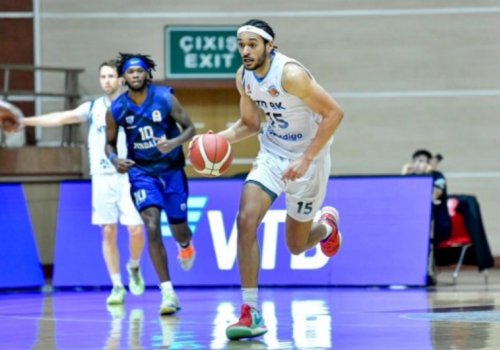 Azərbaycan klubu amerikalı basketbolçu ilə müqaviləni yenilədi