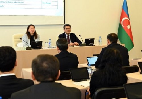 Nazir müavini gənclər və idman idarələrinin rəisləri ilə görüşdü