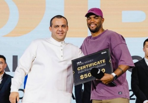 Millimizin üzvü Dubayda mükafatlandırıldı