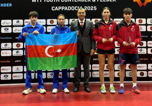 Stolüstü tennisçilər Türkiyədə keçirilən turnirin qalibi oldular