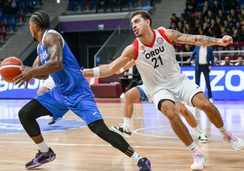 “Gəncə”dən çətin qələbə