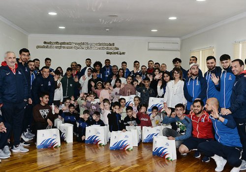 Milli üzvləri uşaq evində