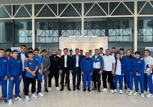 Yeniyetmə boksçularımız Özbəkistanda hazırlıq keçir