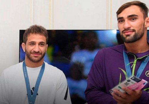 EJU Azərbaycanın olimpiya çempionlarını mükafatlandırdı