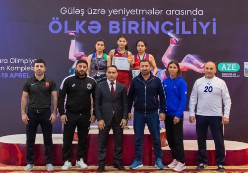 Astarada qadın güləşi üzrə ölkənin ən güclüləri müəyyənləşib
