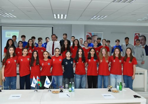 AVF və CEV rəsmiləri milli üzvləri ilə görüşüblər