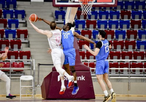 “Sabah” yarımfinala qələbə ilə başladı