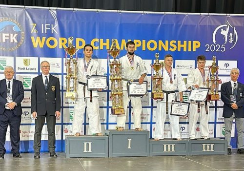 Azərbaycan karateçilərindən DÇ-də dörd medal