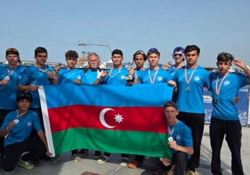 Avarçəkənlərdən Samsunda bir qızıl, bir gümüş medal