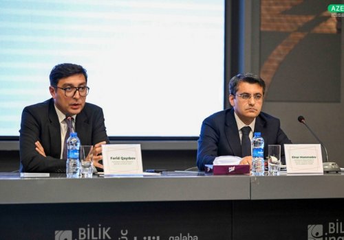 Fərid Qayıbov idman federasiyalarının nümayəndələri ilə görüşdü