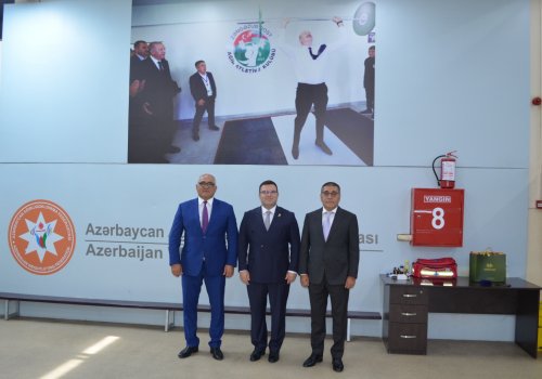 AAF rəhbərliyi Avropa Ağırlıqqaldırma Federasiyasının prezidenti ilə görüşdü