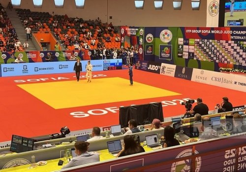 DÇ: Millimiz bu gün qarışıq komanda yarışında mübarizə aparacaq