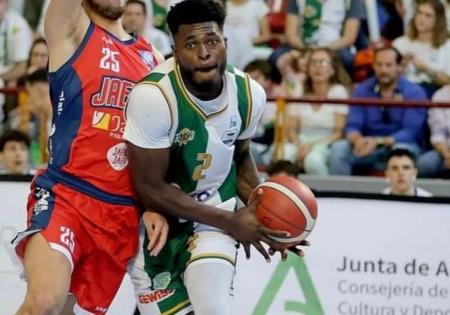 “Sərhədçi” heyətini qanalı basketbolçu ilə gücləndirdi