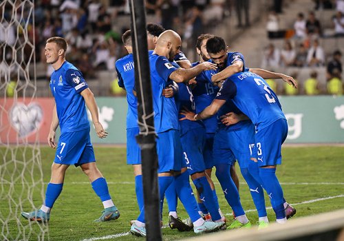 Azərbaycan millisi Fransaya uduzur - YENİLƏNİR