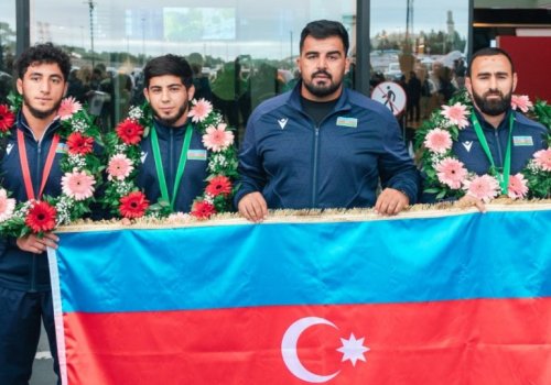 “Gələn il komanda hesabında dünya çempionu olmaq üçün…” - Nəzəriani