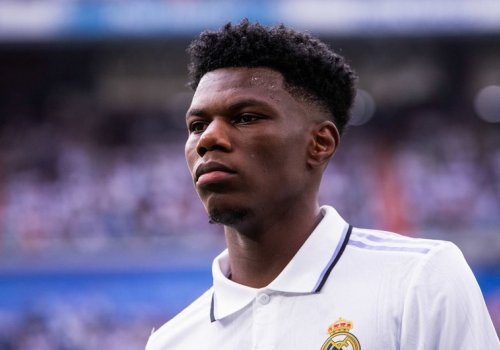 “Liverpul” “Real”ın iki oyunçusu ilə maraqlanır