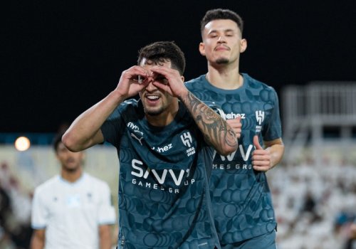 “Əl-Hilal” “Əl-Uxdud” səddini keçdi