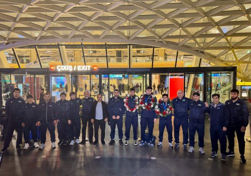 “Ondan bu qızıl medalı çoxdan gözləyirdik” - Qazyumov