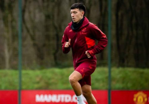 “Mançester Yunayted”in zədəli futbolçusu sıraya döndü