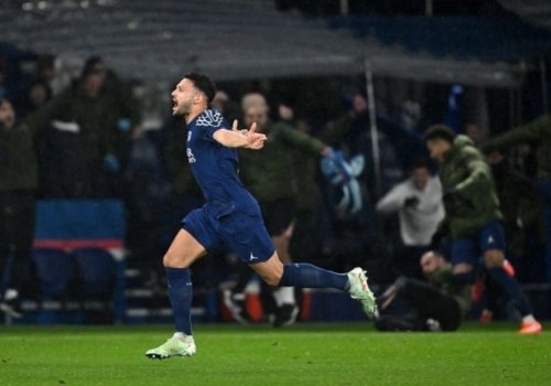 PSJ-dəki 100-cü oyununda komandaya qələbə qazandırdı