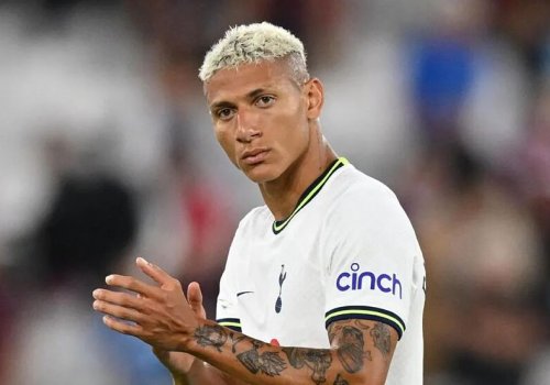 Hücumçusu “Tottenhem”dən ayrılmağa hazırdır