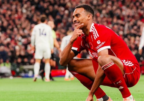 Qravenberx “Liverpul”dakı gələcəyi ilə bağlı sualı cavabladı