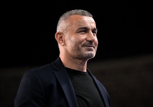 Qurban Qurbanov derbilərdə hər iki komandanın baş məşqçisi olmuş yeganə şəxsdir