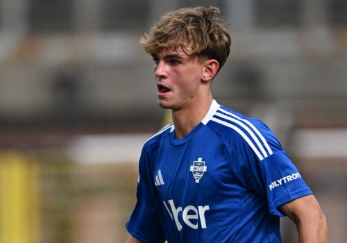 “Çelsi” “Real”ın məzununu hədəfə aldı