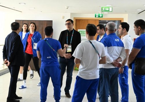 Nazir Ər-Riyadda Azərbaycan idmançıları ilə görüşüb