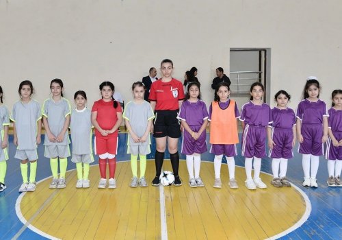 UEFA-nın dəstəyi ilə təşkil olunan “Məktəbli Qızlar” turnirinə start verilib