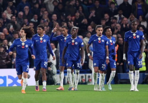 “Arsenal” xal itirdi, “Çelsi” darmadağına sevindi