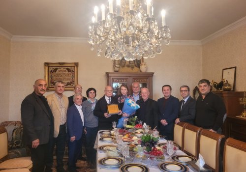 İdman Veteranları İctimai Birliyinin üzləri Ağacan Abıyevlə görüşüblər