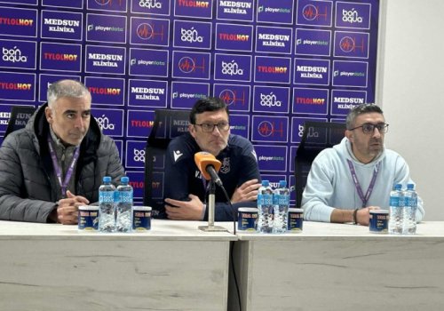 “Həmin anda futbolçularımızdan biri ilə danışırdım, epizodu görmədim”