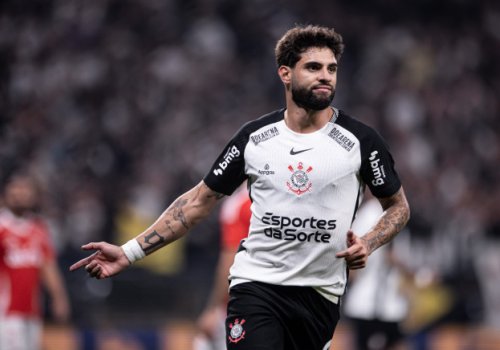 “Roma” “Korintians”in hücumçusu ilə danışıqlar aparır