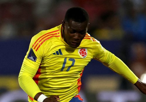 “Milan” kolumbiyalı yarımmüdafiəçi ilə güclənəcək