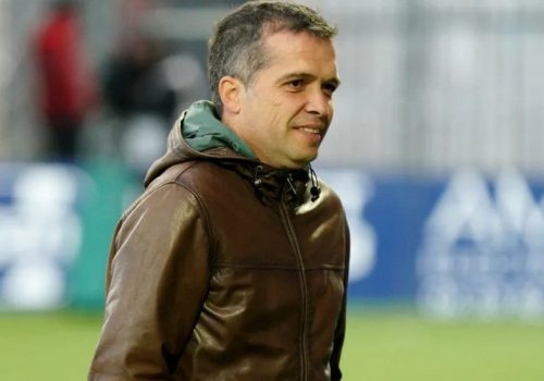 Fransa klubu baş məşqçisi ilə yollarını ayırdı