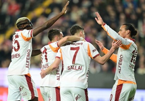 “Qalatasaray”dan darmadağın