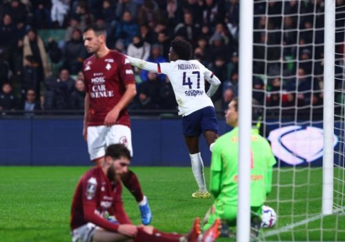 PSJ-dən səfərdə çətin qələbə