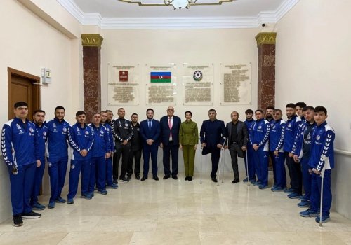 Ombudsman amputant futbolu üzrə millinin üzvləri ilə görüşdü