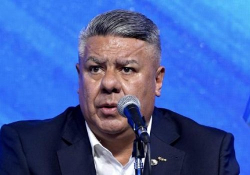 Federasiya prezidenti korrupsiyada ittiham edilir