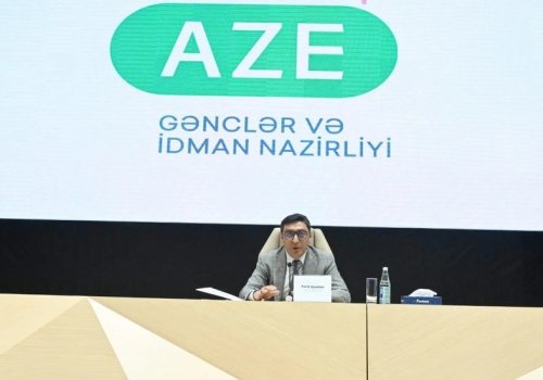 Nazir beynəlxalq yarışlarda yüksək nəticələr əldə etmiş idmançılarla görüşdü