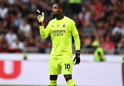 Qapıçısı &ldquo;Milan&rdquo;la yeni müqavilə imzalamağa yaxındır