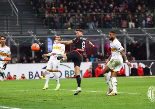 &ldquo;Milan&rdquo; 3 xalı tək qolla qazandı