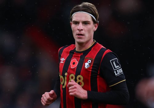 Mançester nəhəngləri Aleks Skott uğrunda çəkişəcəklər